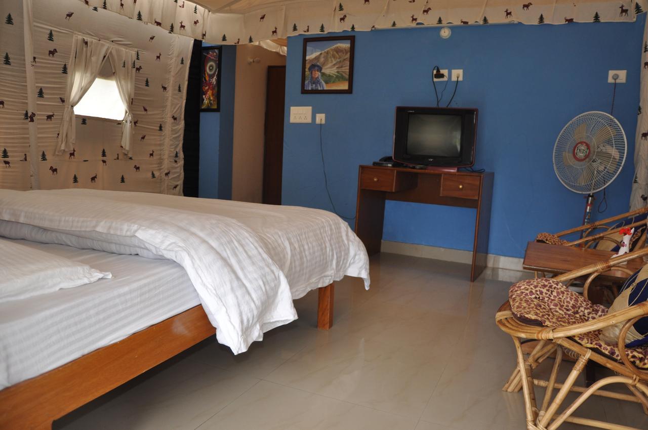 Tatva Bir Tents And Hotel Kangar Extérieur photo