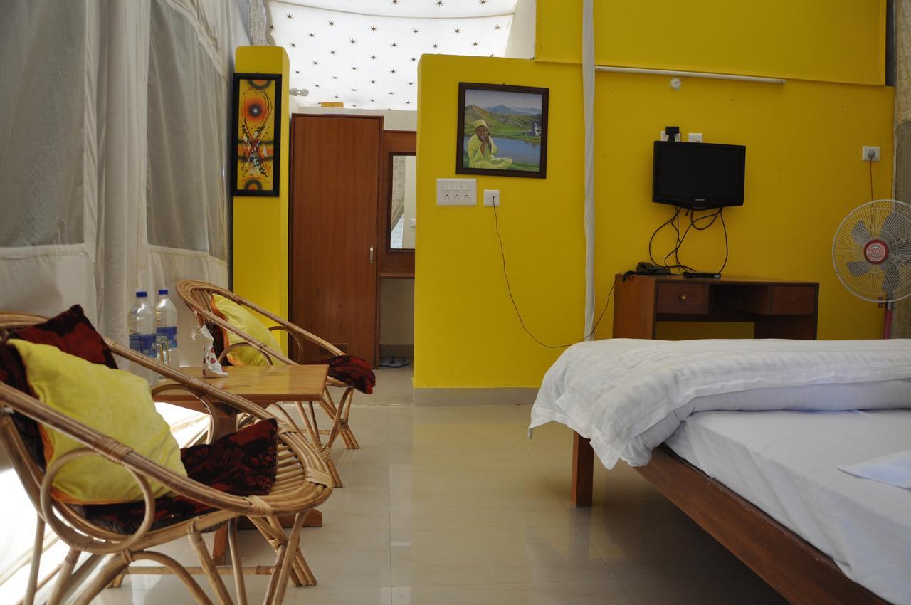 Tatva Bir Tents And Hotel Kangar Extérieur photo