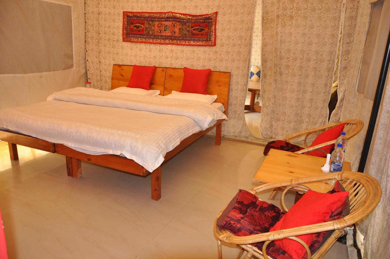 Tatva Bir Tents And Hotel Kangar Extérieur photo