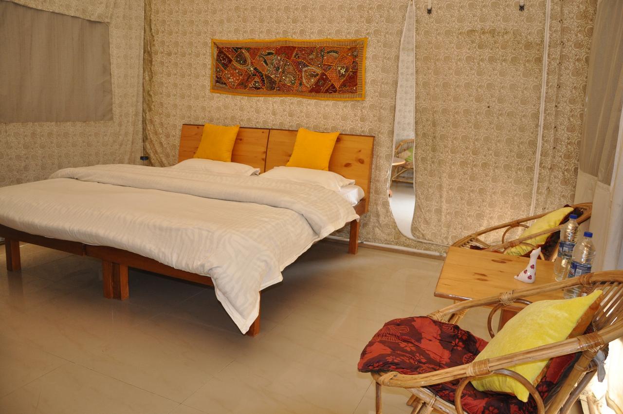 Tatva Bir Tents And Hotel Kangar Extérieur photo
